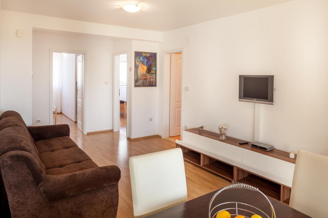 Apartments Leut 80M From The Sea Podgora Camera foto