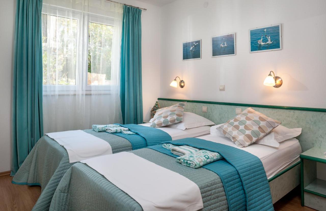 Apartments Leut 80M From The Sea Podgora Camera foto